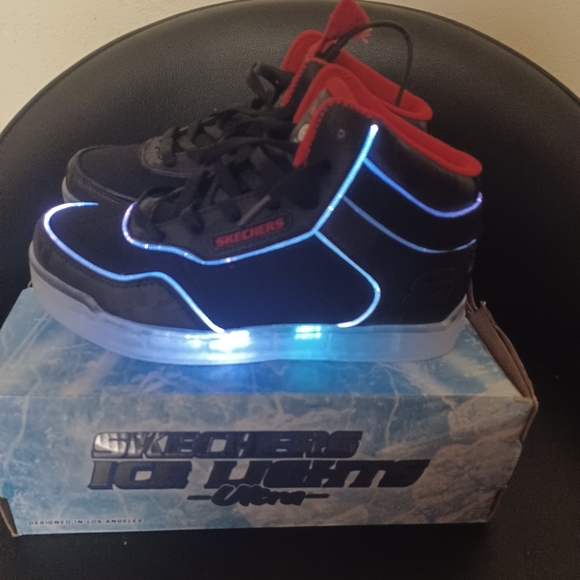 COPY - SKECHERS ICE LIGHTS ULTRA NEW BOY  SIZE 3 - Picture 10 of 15